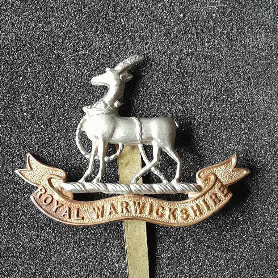 Royal Warwickshire Cap Badge